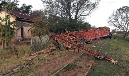 Tren-descarrilo.jpg