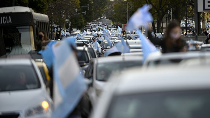 Se realizó un banderazo en contra del gobierno nacional en distintos puntos del país
