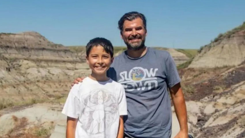 Estaba de excursión y halló un dinosaurio de 69 millones de años
