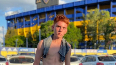 Tiene apenas 16 años y ya firmó un contrato profesional con Boca Juniors