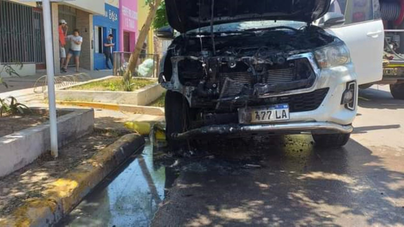 El incendio de la camioneta de ex concejal de Charata habría sido intencional