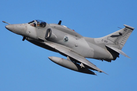 Cazabombardero A-4AR FightingHawk.jpeg