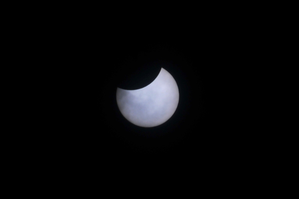 Imágenes del eclipse solar en Resistencia