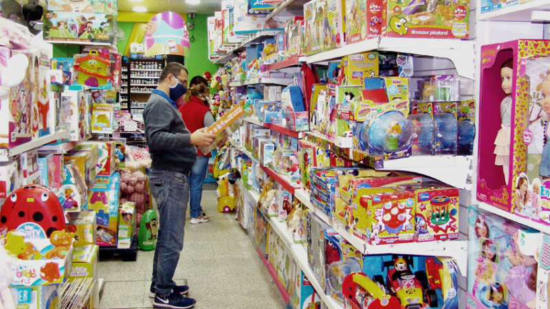 A pesar de la crisis remontó la venta de juguetes en Navidad