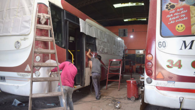Acondicionan los colectivos para la vuelta del servicio urbano