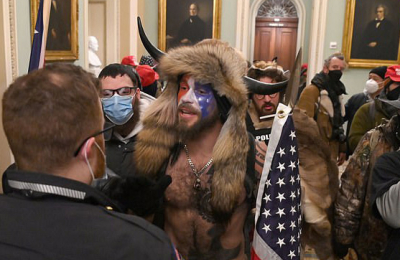 La decadencia del imperio americano
