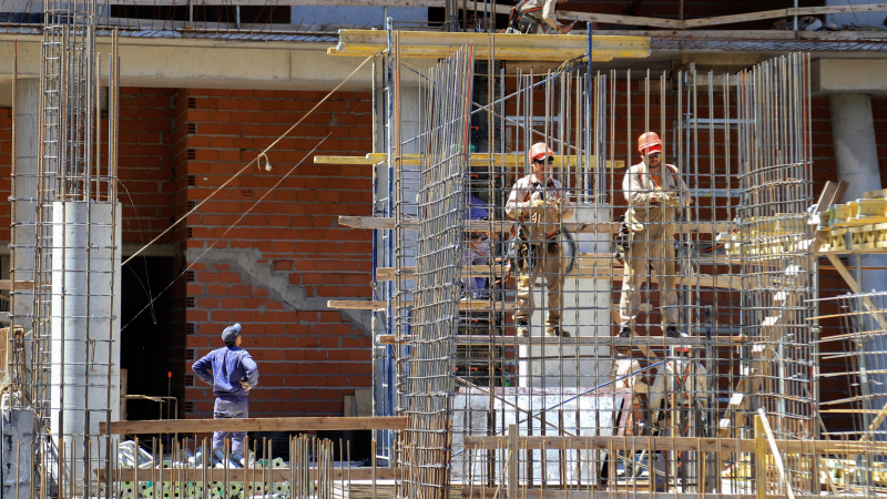 “Si arranca la economía, arrancan las obras”
