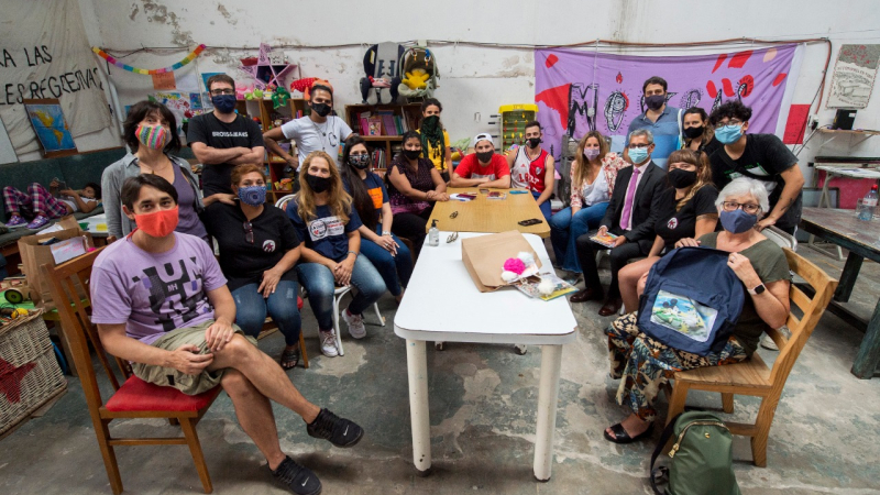 El Ministerio de Justicia entregó kits escolares en la Cooperativa Esquina Libertad