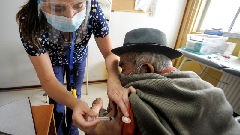 Chile vacunó en 11 días a más de 1,8 millones de personas contra el coronavirus