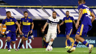 Boca evitó una derrota ante Gimnasia gracias al buen pie de Cardona