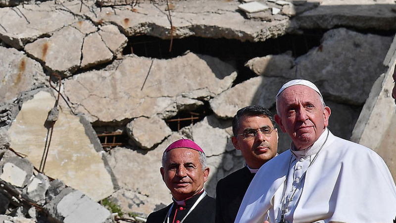 El Papa lanzó mensajes contra el terrorismo y una paz sin venganza