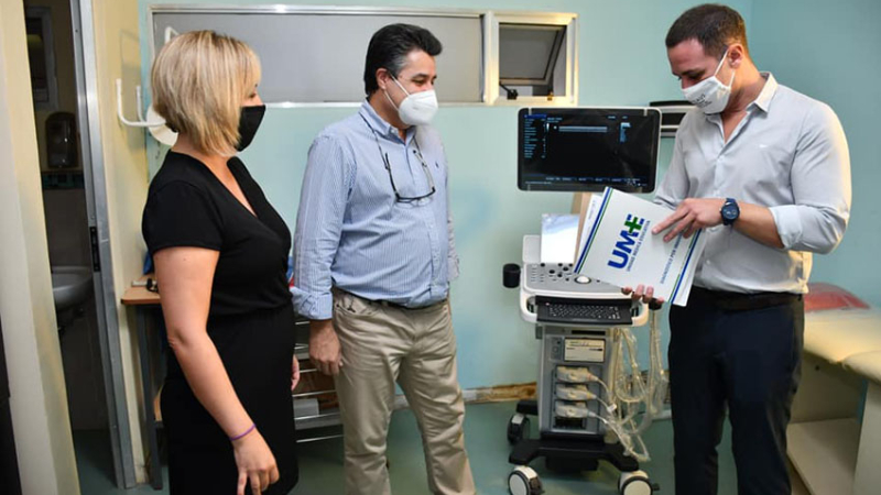Uncaus entregó un ecógrafo de última generación a la Unidad Médica Educativa
