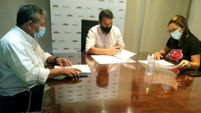 Magda Ayala firmó convenio con Lotería Chaqueña para la construcción de una pileta semiolímpica