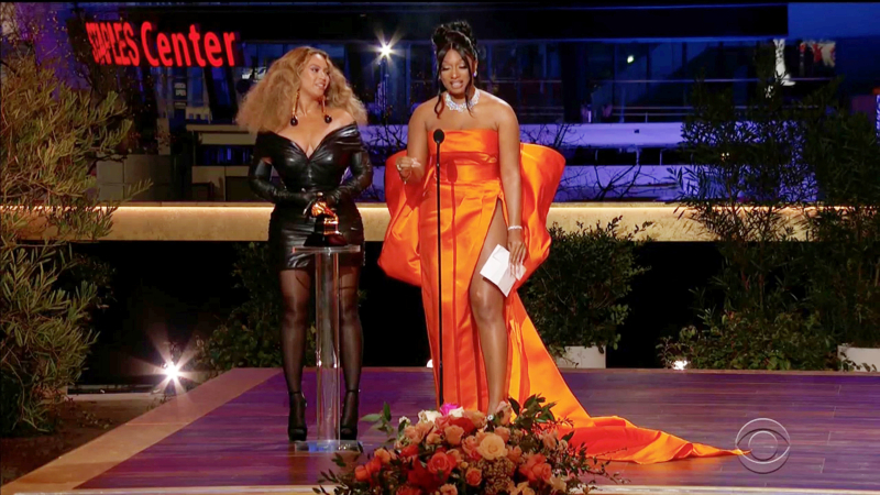Beyoncé y Taylor Swift hicieron historia en los premios Grammy