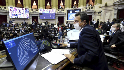 Massa finalizó el aislamiento preventivo y presidirá la sesión por alivio a monotributistas de todo el país