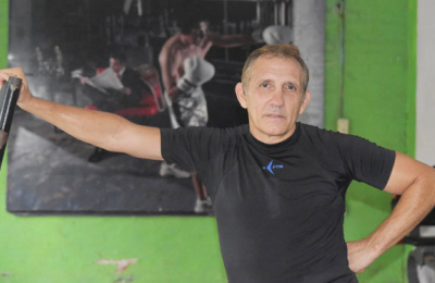 Nombran embajador deportivo al excampeón del mundo Carlos Salazar
