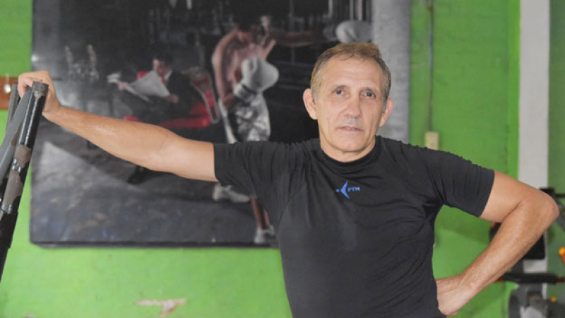 Nombran embajador deportivo al excampeón del mundo Carlos Salazar