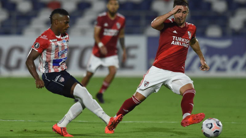 Un River alternativo rescató un empate ante Junior por la Copa Libertadores