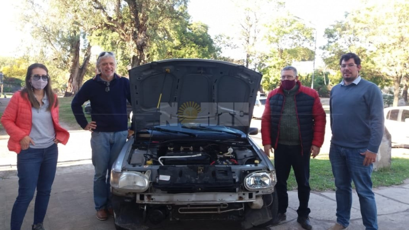 Estudia en la UTN Resistencia y logró convertir autos tradicionales en ecoamigables