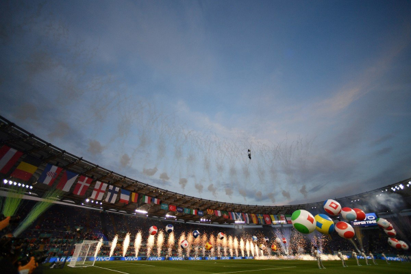 La fiesta de inauguración de la Euro en el Estadio Olímpico de Roma (Reuters).
