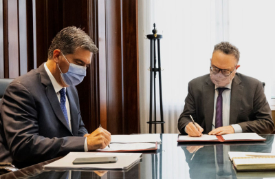 Capitanich firmó financiamiento para proyectos productivos locales