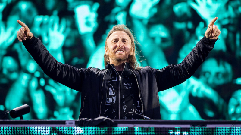 Warner Music comprará el catálogo musical del reconocido DJ David Guetta                