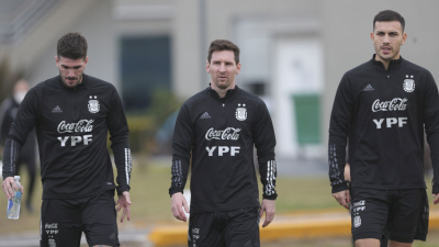 Romero no llega y Paredes fue probado en el once titular