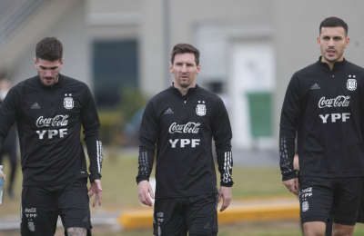 Romero no llega y Paredes fue probado en el once titular