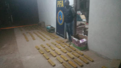 Incautaron más de 80 kilos de marihuana en una casa del barrio Aramburu