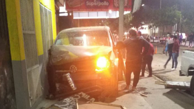 Tragedia en Fontana: el conductor está detenido y un menor se encuentra grave