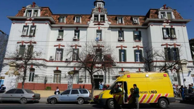 Encuentran a una beba recién nacida en una bolsa de residuos en Bajo Flores