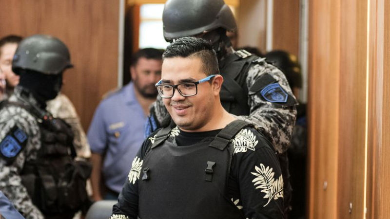 Otra vez encuentran un teléfono en la celda del jefe de "Los Monos" en el penal de Marcos Paz