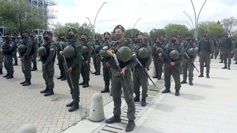El Gobierno envió casi 600 gendarmes a Santa Fe para enfrentar al narcotráfico