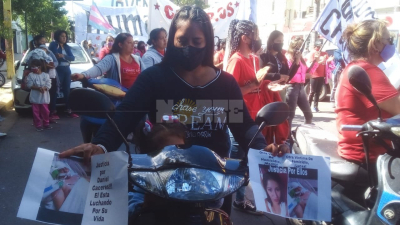 Marcha por el femicidio de Marilú Robledo