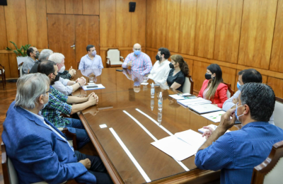 El gobernador y los supermercadistas trabajan en una "canasta regional"