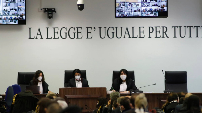 Histórica condena contra 70 miembros de la mafia más poderosa de Italia