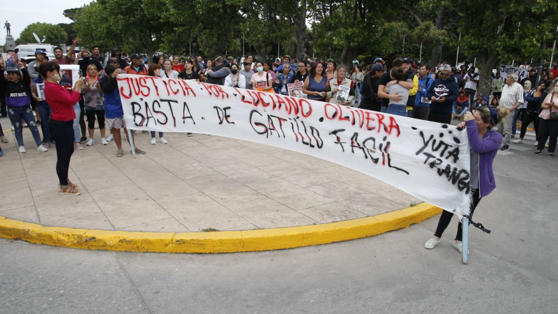 Miramar: el policía insiste en que se le "escapó" el tiro con el que mató a Luciano