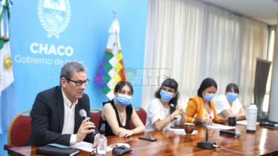El Ejecutivo afirma que aplica una ESI con derechos humanos y de géneros