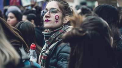 Cientos de mujeres protestaron en Costa Rica tras la agresión sexual contra una turista danesa 