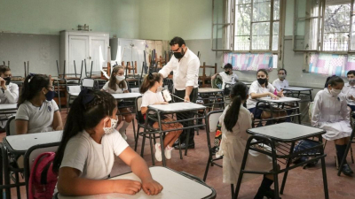 Resurge la vieja polémica por el pago de presentismo a los docentes