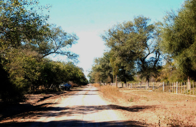 Denuncian que un grupo armado quemó una vivienda rural