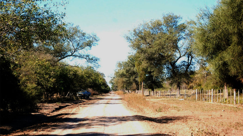 Denuncian que un grupo armado quemó una vivienda rural