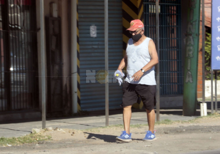 hombre gorra.JPG