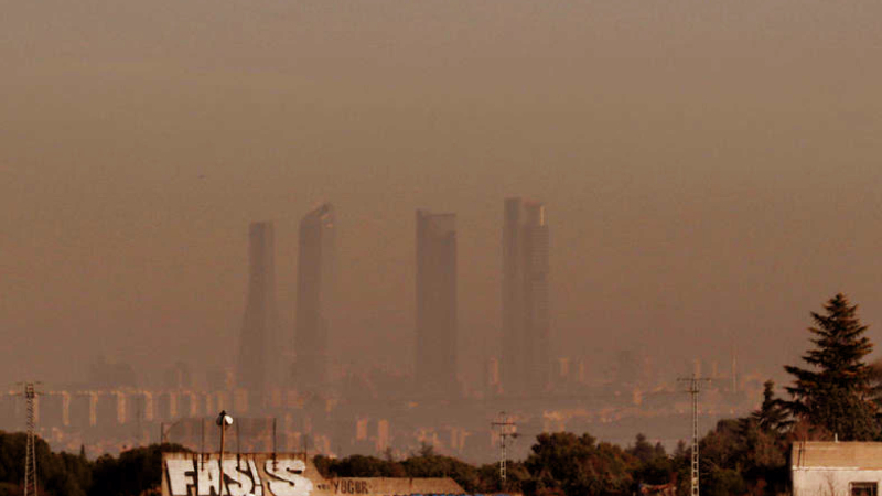 Calima: una nube de polvo sahariano cubre España