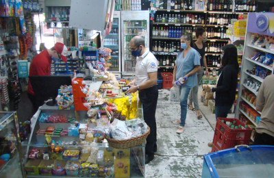 Resignación y pesimismo de vecinos en Resistencia ante los precios imparables
