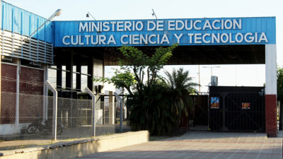 La respuesta del Ministerio de Educación ante la denuncia de una alumna en el colegio Normal