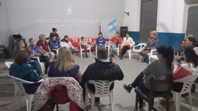 Manifestación a favor de una víctima de abuso en Villa Angela
