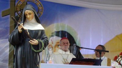 Dus abogó por la unidad y a seguir el ejemplo de humildad de Santa Rita