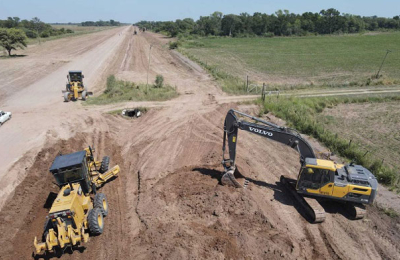 Capitanich firmó contrato para la repavimentación de la ruta 6