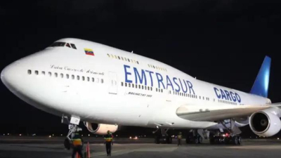 El misterioso avión de venezolanos e iraníes que volaba "en secreto" y fue retenido en Ezeiza